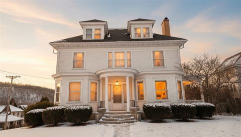 Photo of 516 W 3rd St, Oil City, PA 16301 (MLS # 1737884)