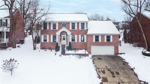 Photo of 183 Hickory Heights Dr, Bridgeville, PA 15017 (MLS # 1739152)
