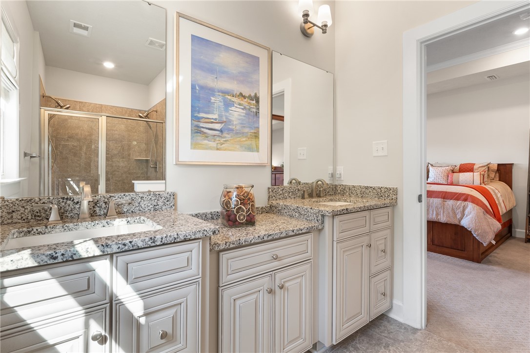 Upper St. Clair, Pennsylvania 15241, United States, 3 Bedrooms Bedrooms, ,3 BathroomsBathrooms,Residential,Pending,107542