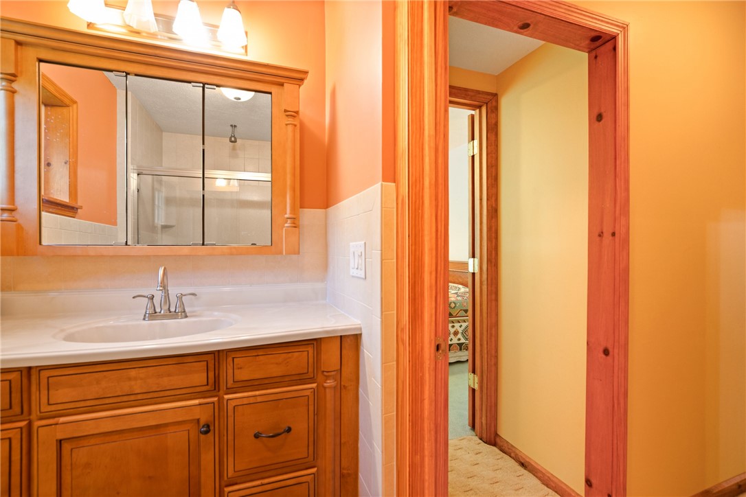 Allegheny Twp, Pennsylvania 15538, United States, 6 Bedrooms Bedrooms, ,3 BathroomsBathrooms,Residential,Active,180562