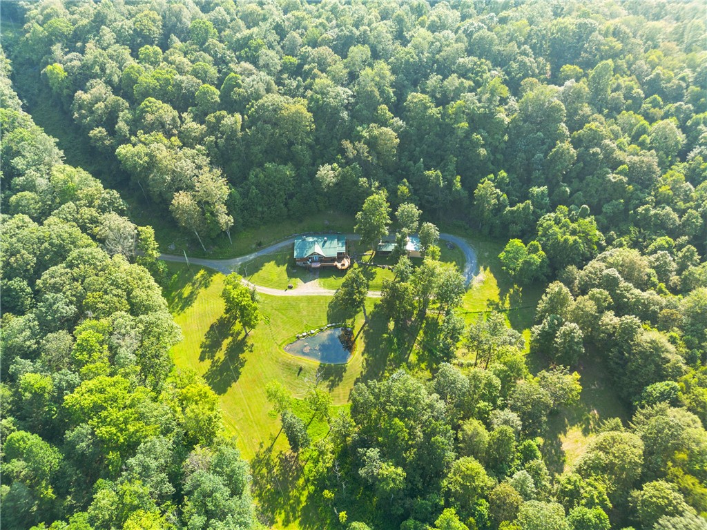 Allegheny Twp, Pennsylvania 15538, United States, 6 Bedrooms Bedrooms, ,3 BathroomsBathrooms,Residential,Active,180562