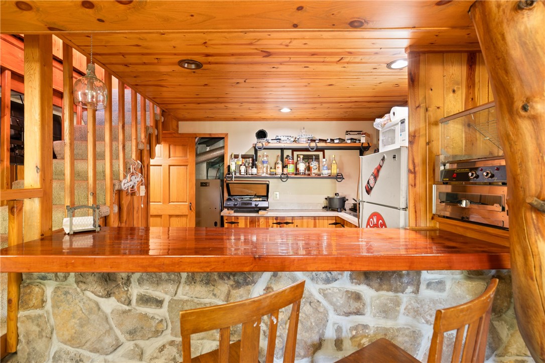 Allegheny Twp, Pennsylvania 15538, United States, 6 Bedrooms Bedrooms, ,3 BathroomsBathrooms,Residential,Active,180562