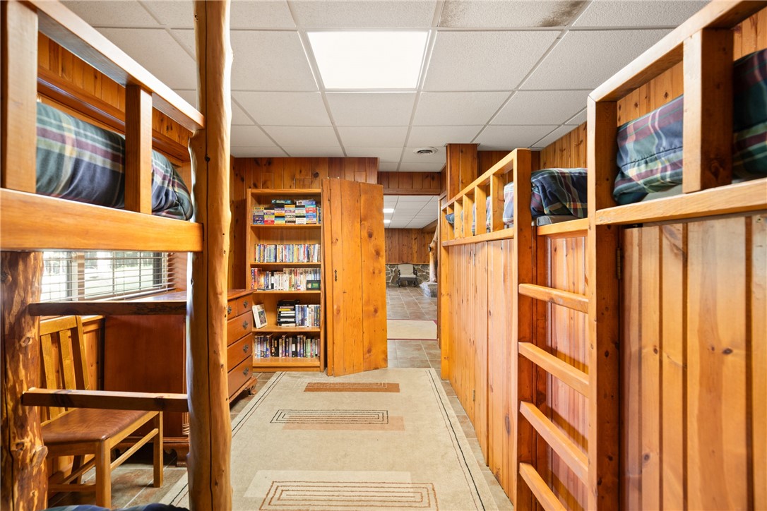 Allegheny Twp, Pennsylvania 15538, United States, 6 Bedrooms Bedrooms, ,3 BathroomsBathrooms,Residential,Active,180562