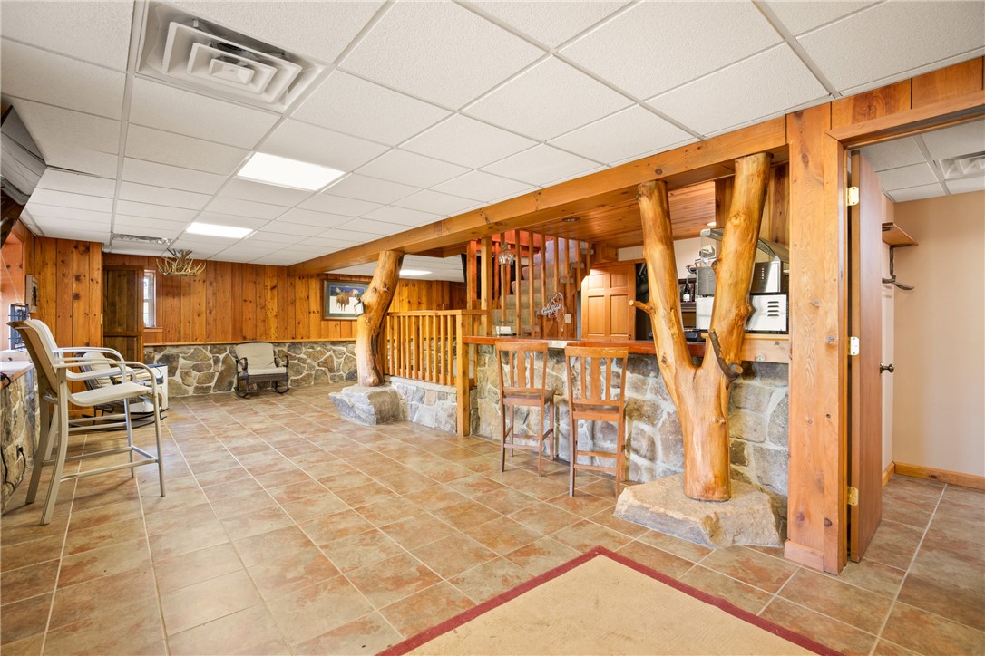 Allegheny Twp, Pennsylvania 15538, United States, 6 Bedrooms Bedrooms, ,3 BathroomsBathrooms,Residential,Active,180562