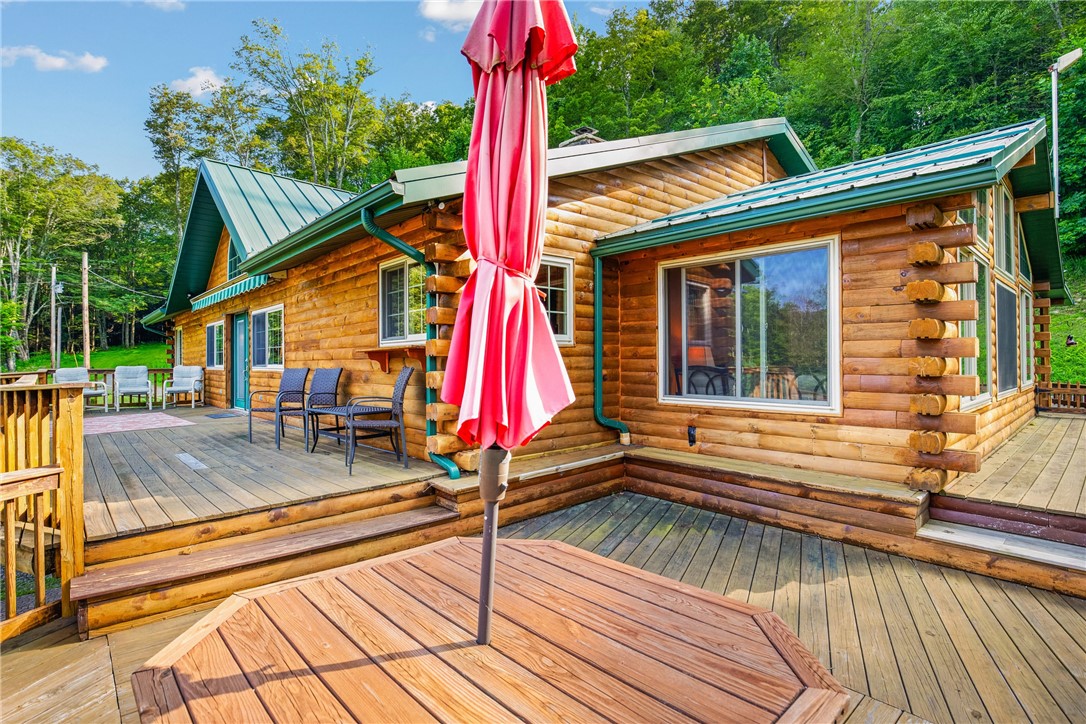 Allegheny Twp, Pennsylvania 15538, United States, 6 Bedrooms Bedrooms, ,3 BathroomsBathrooms,Residential,Active,180562