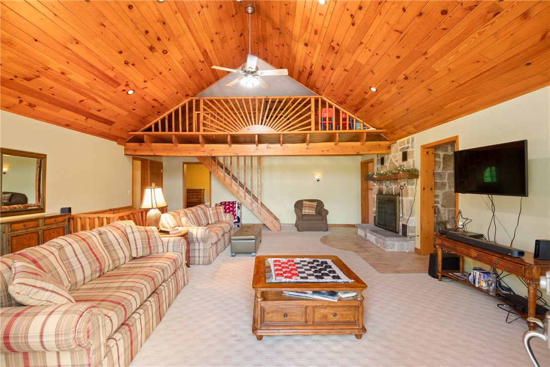 Allegheny Twp, Pennsylvania 15538, United States, 6 Bedrooms Bedrooms, ,3 BathroomsBathrooms,Residential,Active,180562