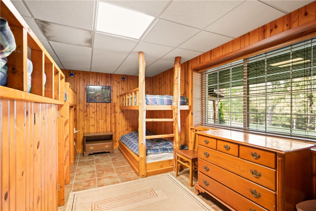 Allegheny Twp, Pennsylvania 15538, United States, 6 Bedrooms Bedrooms, ,3 BathroomsBathrooms,Residential,Active,180562