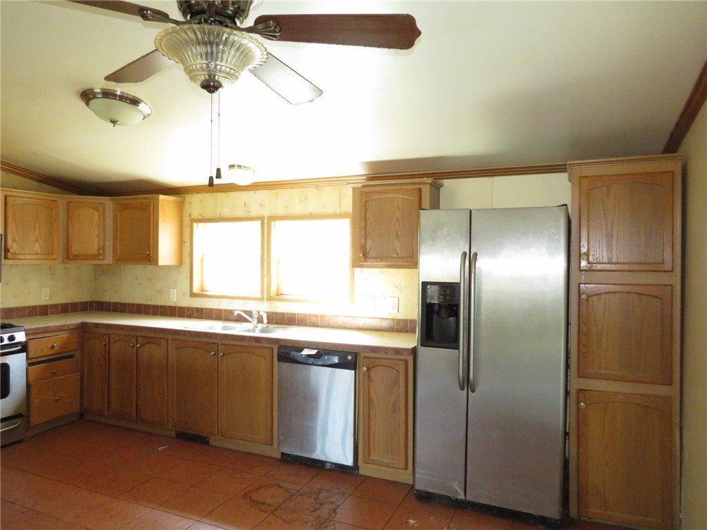 900 Lincoln St St, Monongahela, Pennsylvania image 3