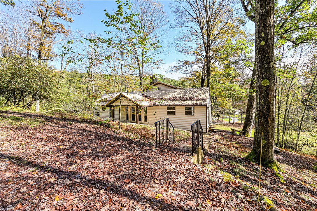 Middlecreek Twp, Pennsylvania 15622, United States, 2 Bedrooms Bedrooms, ,1 BathroomBathrooms,Residential,Active,222343