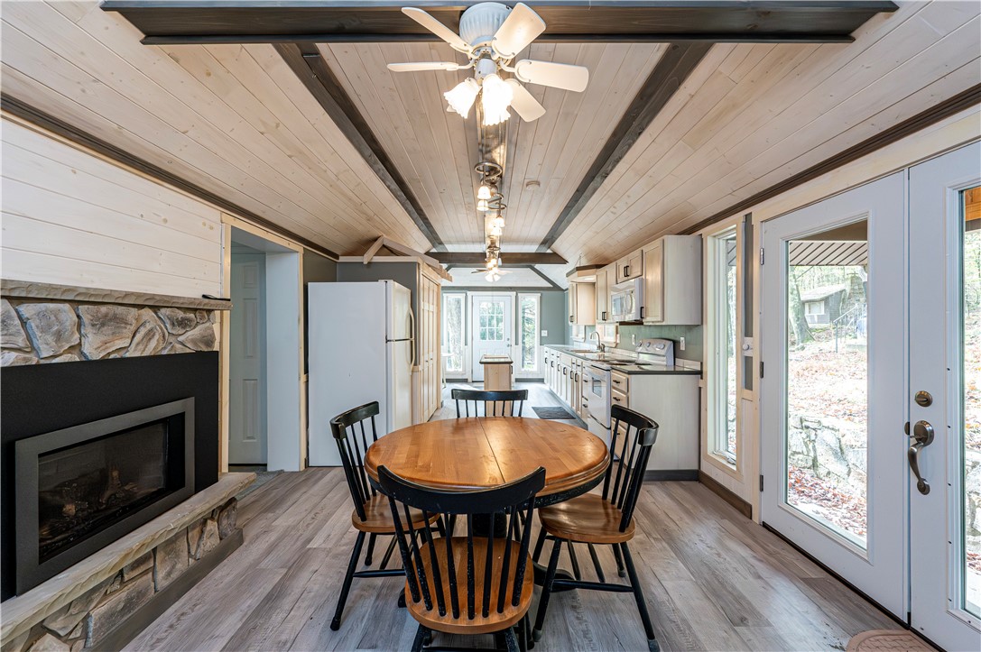 Middlecreek Twp, Pennsylvania 15622, United States, 2 Bedrooms Bedrooms, ,1 BathroomBathrooms,Residential,Active,222343