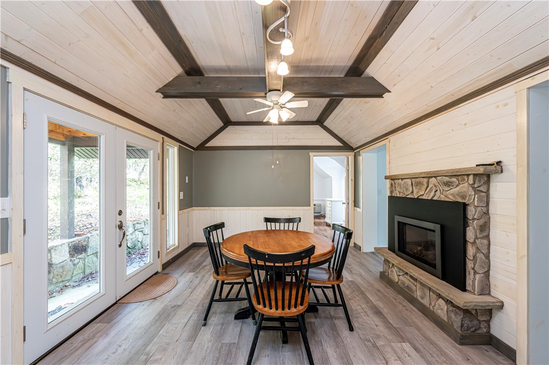 Middlecreek Twp, Pennsylvania 15622, United States, 2 Bedrooms Bedrooms, ,1 BathroomBathrooms,Residential,Active,222343