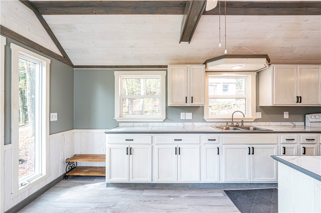 Middlecreek Twp, Pennsylvania 15622, United States, 2 Bedrooms Bedrooms, ,1 BathroomBathrooms,Residential,Active,222343