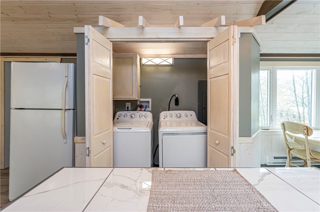 Middlecreek Twp, Pennsylvania 15622, United States, 2 Bedrooms Bedrooms, ,1 BathroomBathrooms,Residential,Active,222343