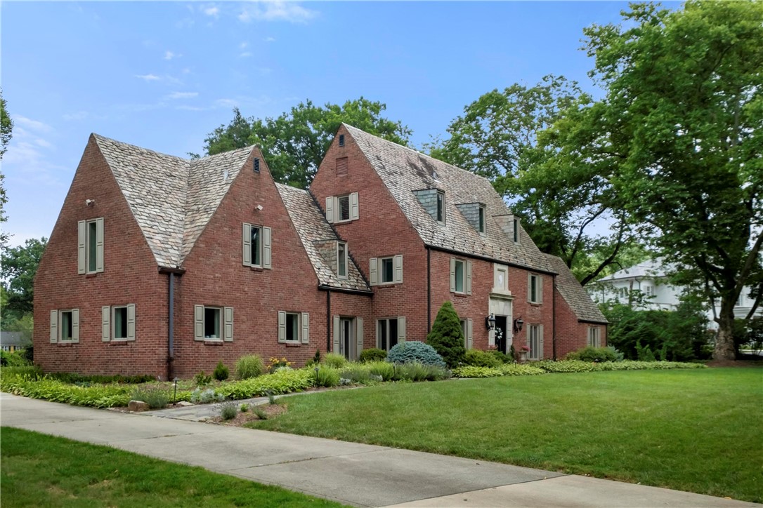 143 NORTH DRIVE