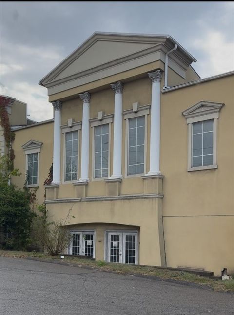 4220 SAW MILL RUN BLVD Brentwood PA 15227