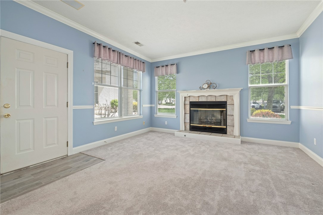 212 Adams Pointe Blvd 7