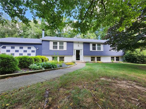 911 Aztec Trl Coolspring Twp PA 16137