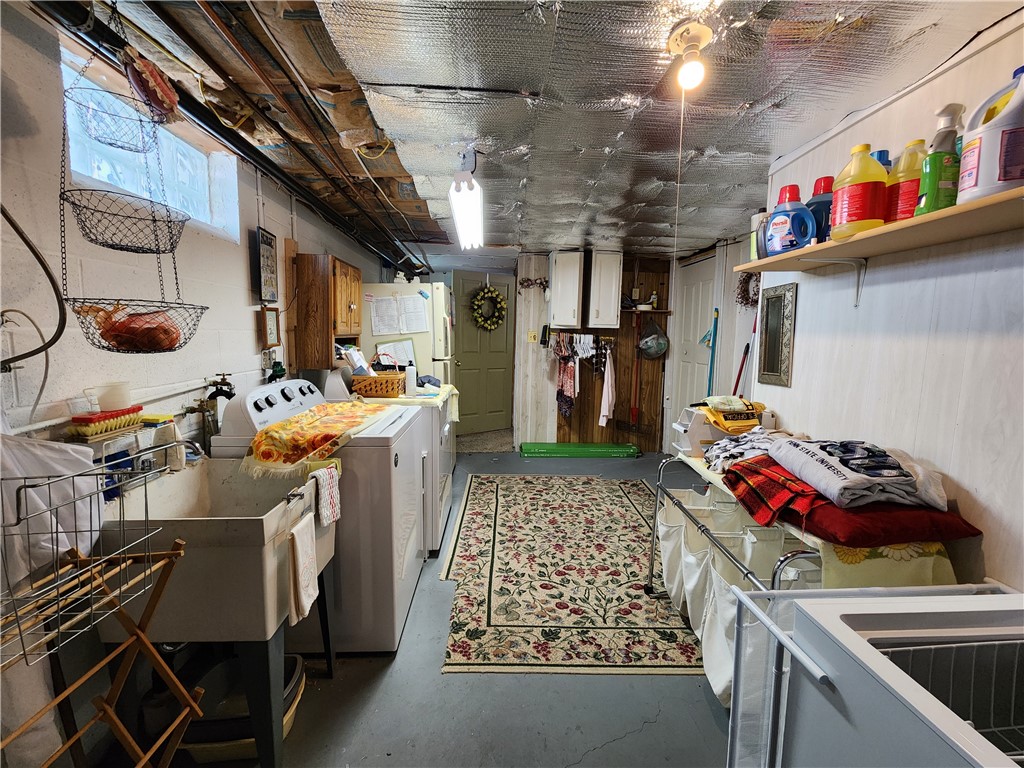 Coolspring Twp, Pennsylvania 16137, United States, 3 Bedrooms Bedrooms, ,3 BathroomsBathrooms,Residential,Active,56350