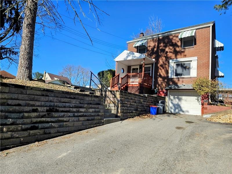 205 Williamsburg Drive