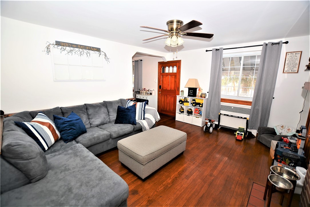 Natrona Hts/Harrison Twp., Pennsylvania 15065, United States, 3 Bedrooms Bedrooms, ,1 BathroomBathrooms,Residential,Contingent,2559