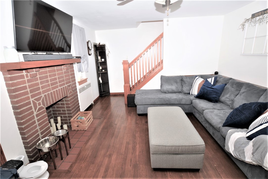 Natrona Hts/Harrison Twp., Pennsylvania 15065, United States, 3 Bedrooms Bedrooms, ,1 BathroomBathrooms,Residential,Contingent,2559