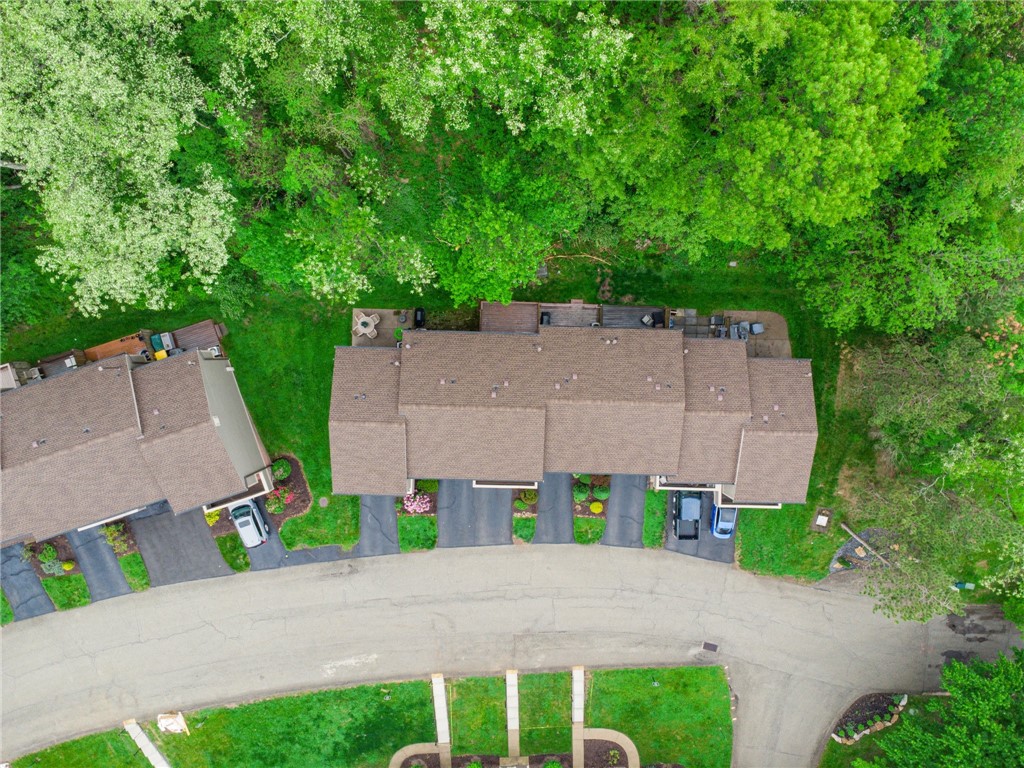 610 Arkwood Dr Dr, Bethel Park, Pennsylvania image 2