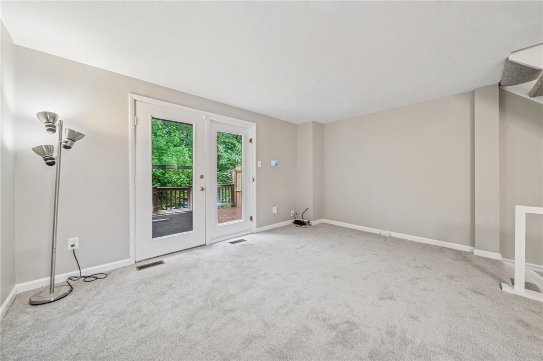 610 Arkwood Dr Dr, Bethel Park, Pennsylvania image 7