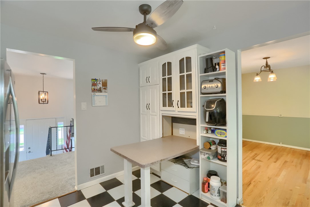 McCandless, Pennsylvania 15237, United States, 3 Bedrooms Bedrooms, ,3 BathroomsBathrooms,Residential,Active,177443