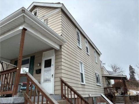 Photo of 226 Laredo St, Mckeesport, PA 15133 (MLS # 1748070)