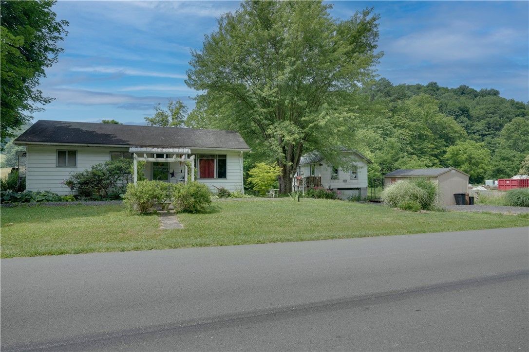 557 Toms Run Rd, New Freeport, Pennsylvania image 1