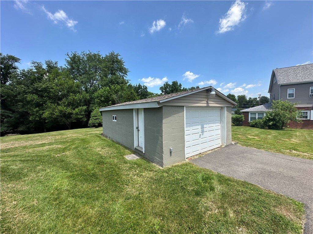 3246 Old McClellandtown Road