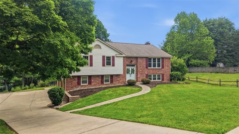 Photo of 2414 Bellwood Ct, Pittsburgh, PA 15237 (MLS # 1759481)