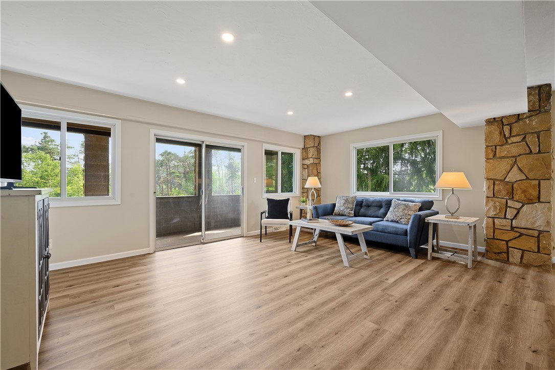 Richland, Pennsylvania 15044, United States, 4 Bedrooms Bedrooms, ,3 BathroomsBathrooms,Residential,Active,188199