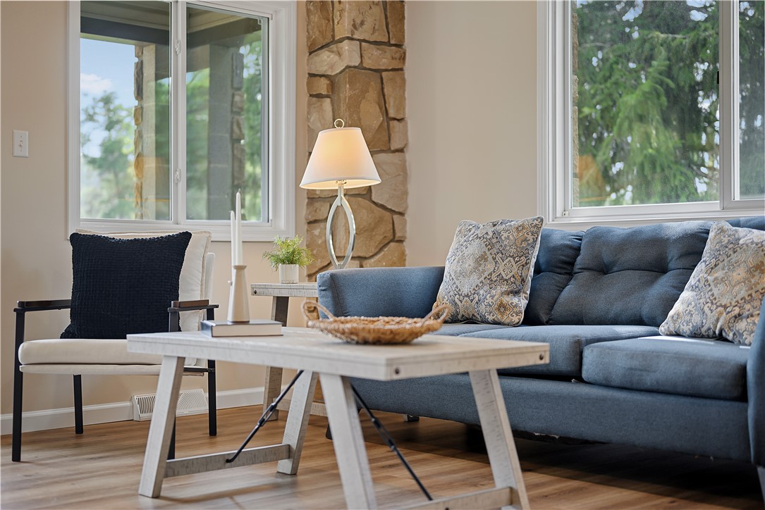 Richland, Pennsylvania 15044, United States, 4 Bedrooms Bedrooms, ,3 BathroomsBathrooms,Residential,Active,188199