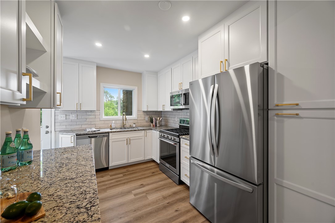 Richland, Pennsylvania 15044, United States, 4 Bedrooms Bedrooms, ,3 BathroomsBathrooms,Residential,Active,188199