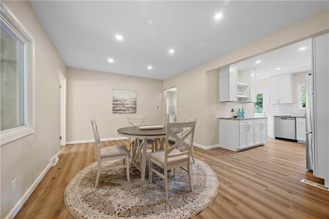 Richland, Pennsylvania 15044, United States, 4 Bedrooms Bedrooms, ,3 BathroomsBathrooms,Residential,Active,188199