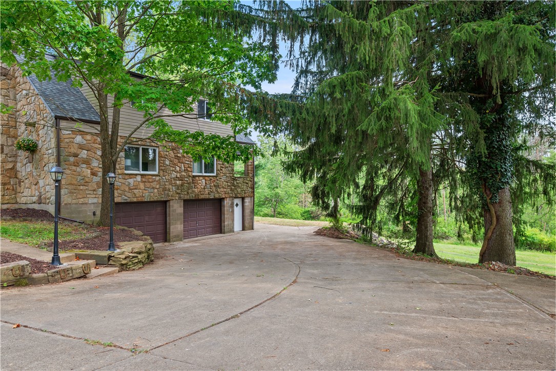 Richland, Pennsylvania 15044, United States, 4 Bedrooms Bedrooms, ,3 BathroomsBathrooms,Residential,Active,188199