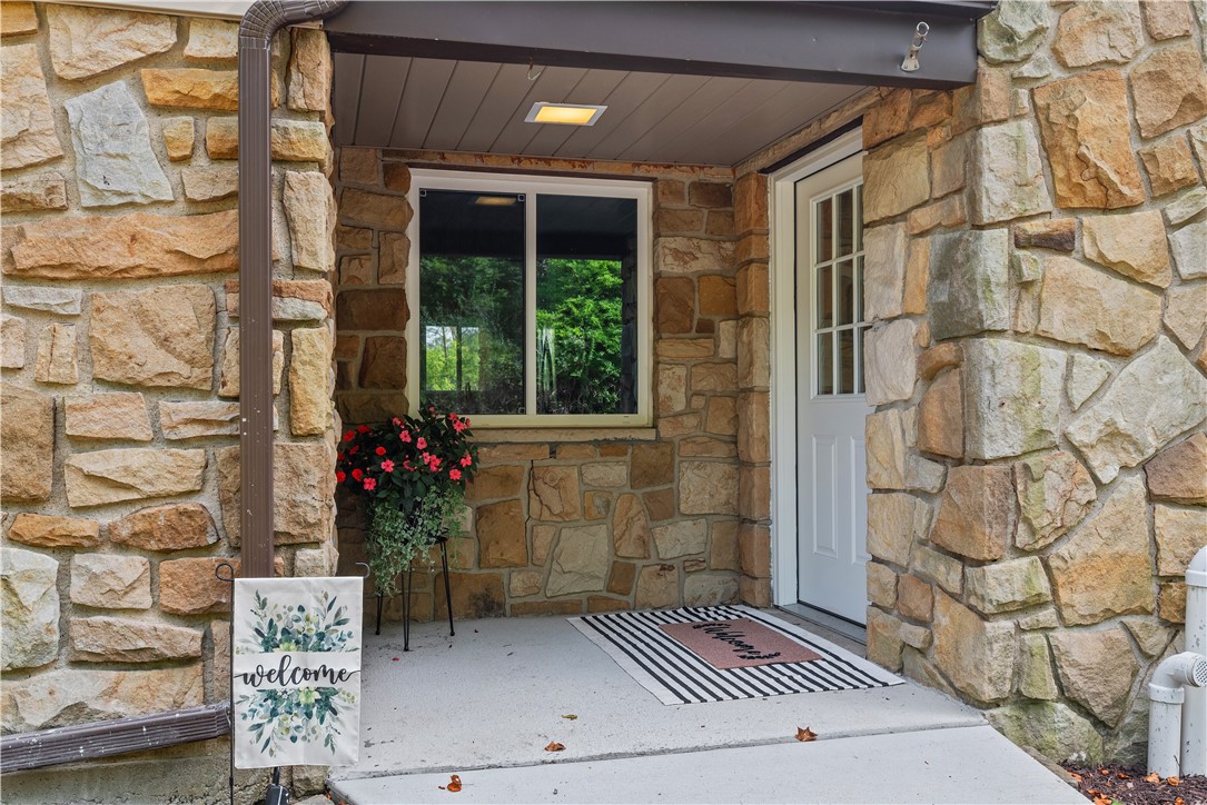 Richland, Pennsylvania 15044, United States, 4 Bedrooms Bedrooms, ,3 BathroomsBathrooms,Residential,Active,188199