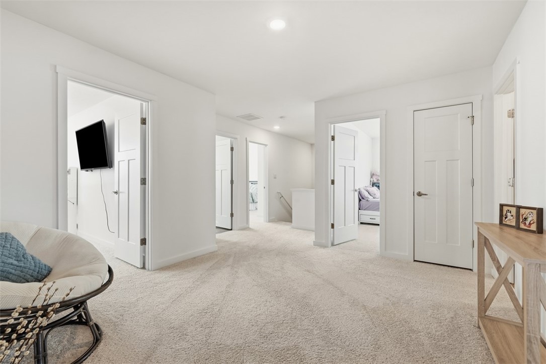 Franklin Park, Pennsylvania 15143, United States, 5 Bedrooms Bedrooms, ,4 BathroomsBathrooms,Residential,Active,256386