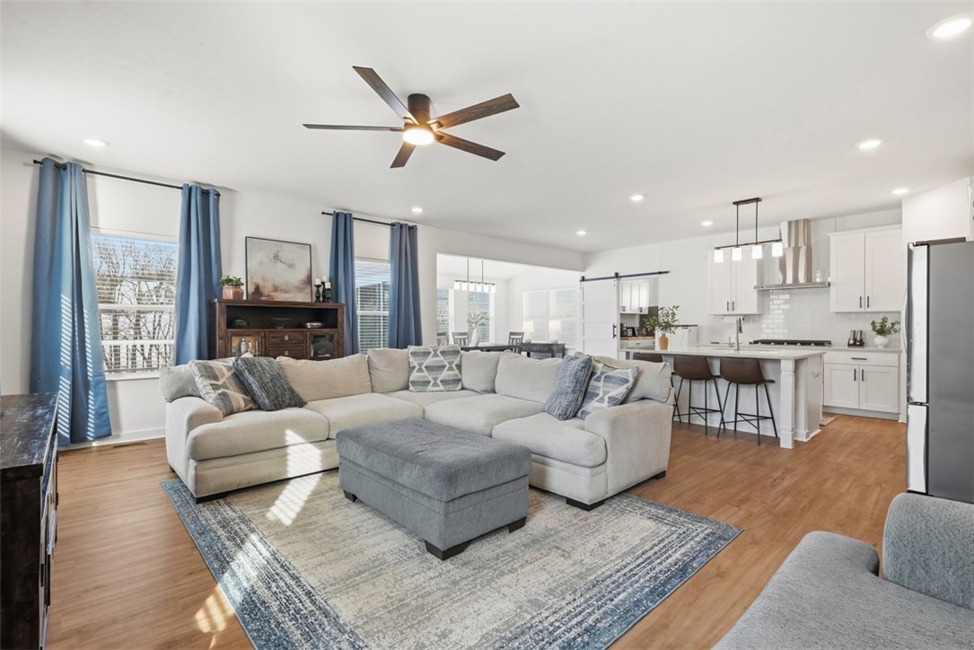 Franklin Park, Pennsylvania 15143, United States, 5 Bedrooms Bedrooms, ,4 BathroomsBathrooms,Residential,Active,256386