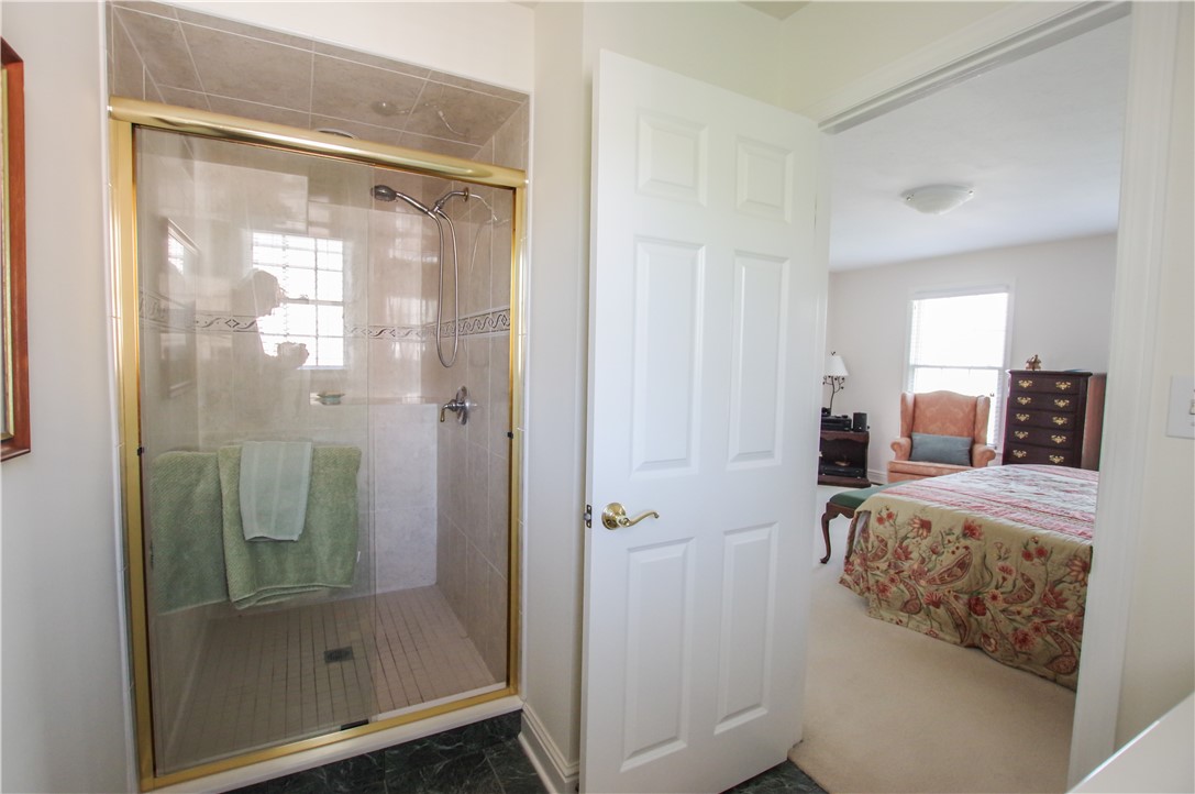 Peters Twp, Pennsylvania 15367, United States, 4 Bedrooms Bedrooms, ,5 BathroomsBathrooms,Residential,Active,106516