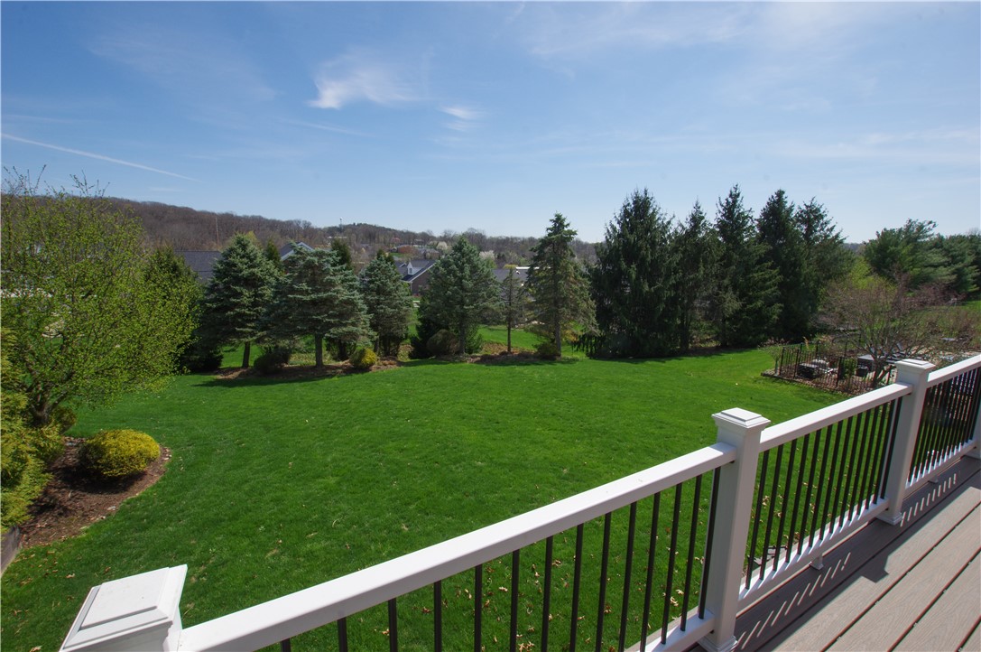 Peters Twp, Pennsylvania 15367, United States, 4 Bedrooms Bedrooms, ,5 BathroomsBathrooms,Residential,Active,106516