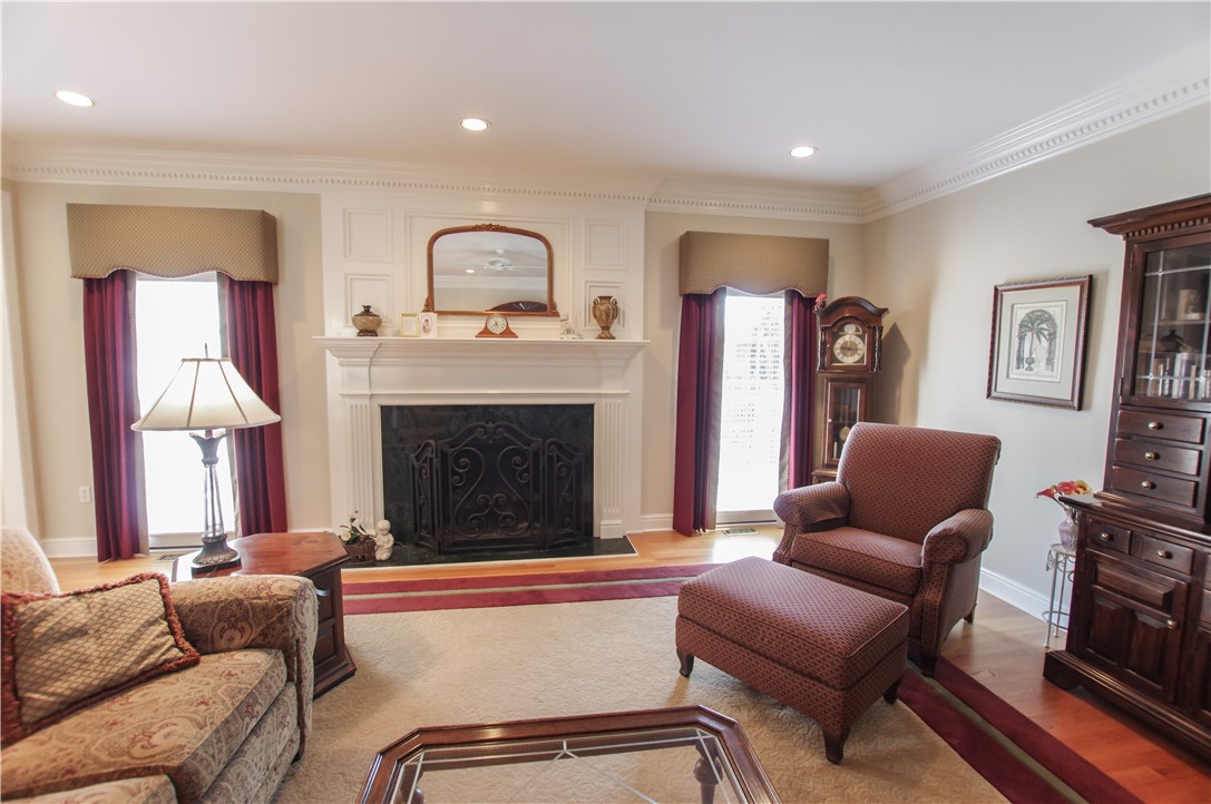 Peters Twp, Pennsylvania 15367, United States, 4 Bedrooms Bedrooms, ,5 BathroomsBathrooms,Residential,Active,106516