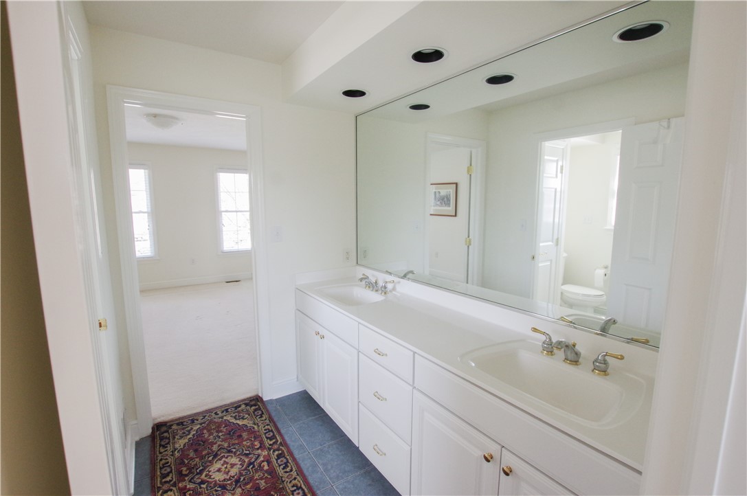 Peters Twp, Pennsylvania 15367, United States, 4 Bedrooms Bedrooms, ,5 BathroomsBathrooms,Residential,Active,106516