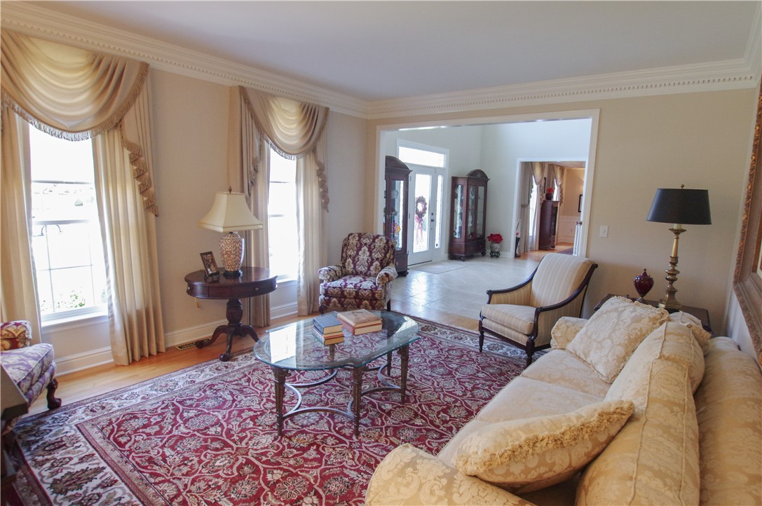 Peters Twp, Pennsylvania 15367, United States, 4 Bedrooms Bedrooms, ,5 BathroomsBathrooms,Residential,Active,106516