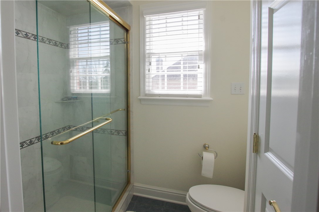 Peters Twp, Pennsylvania 15367, United States, 4 Bedrooms Bedrooms, ,5 BathroomsBathrooms,Residential,Active,106516