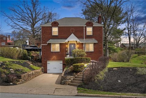 Photo of 579 Kelso Rd, Pittsburgh, PA 15243 (MLS # 1747714)