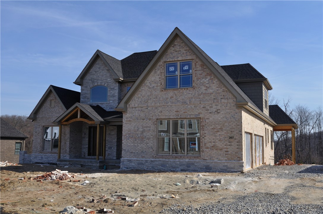 207 Falcon Lane - Lot 19