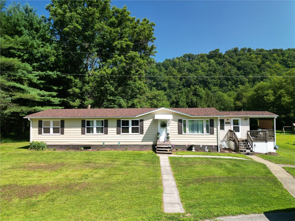 Avonmore, Pennsylvania 15618, United States, 3 Bedrooms Bedrooms, ,2 BathroomsBathrooms,Residential,Active,179317