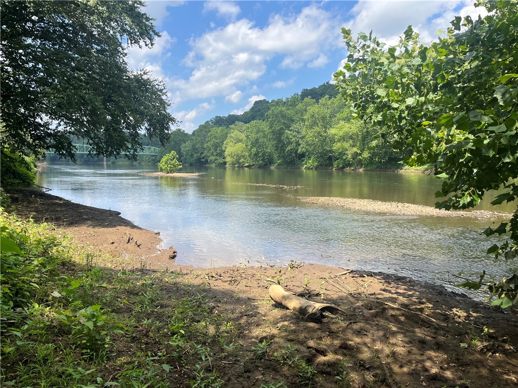 Avonmore, Pennsylvania 15618, United States, 3 Bedrooms Bedrooms, ,2 BathroomsBathrooms,Residential,Active,179317